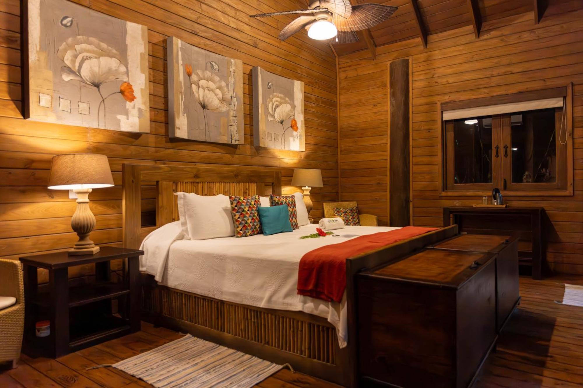 Platon Ecolodge Barahona Ngoại thất bức ảnh