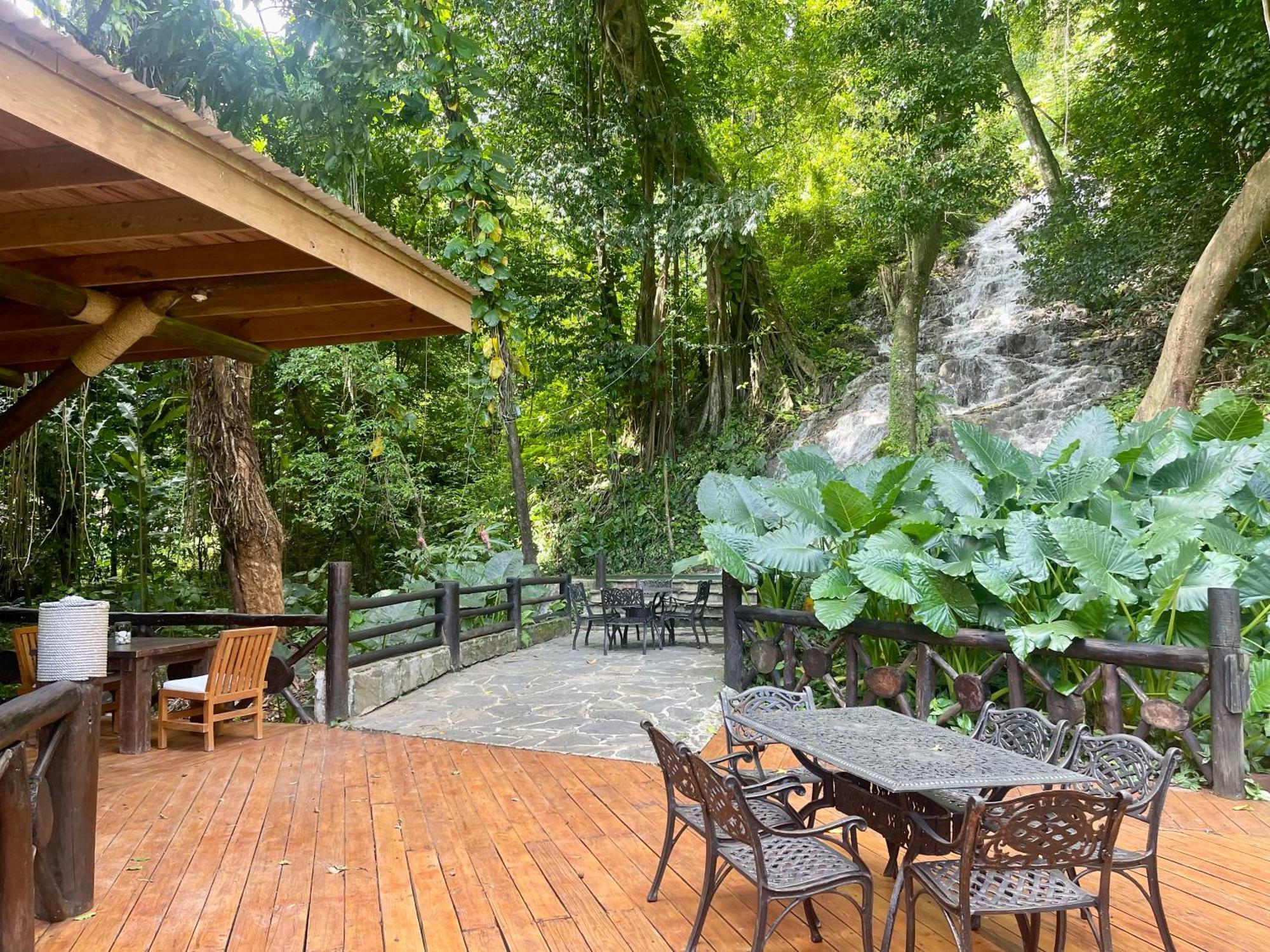Platon Ecolodge Barahona Ngoại thất bức ảnh