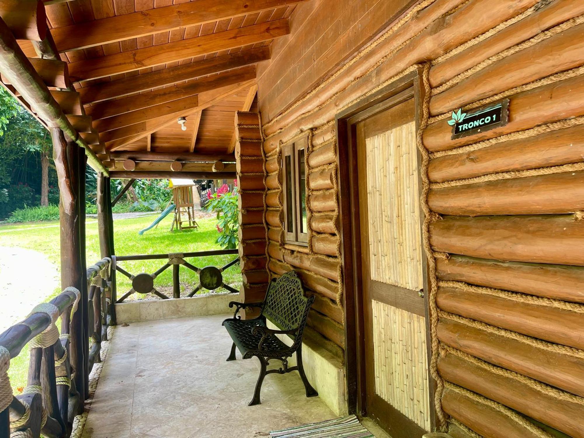 Platon Ecolodge Barahona Ngoại thất bức ảnh