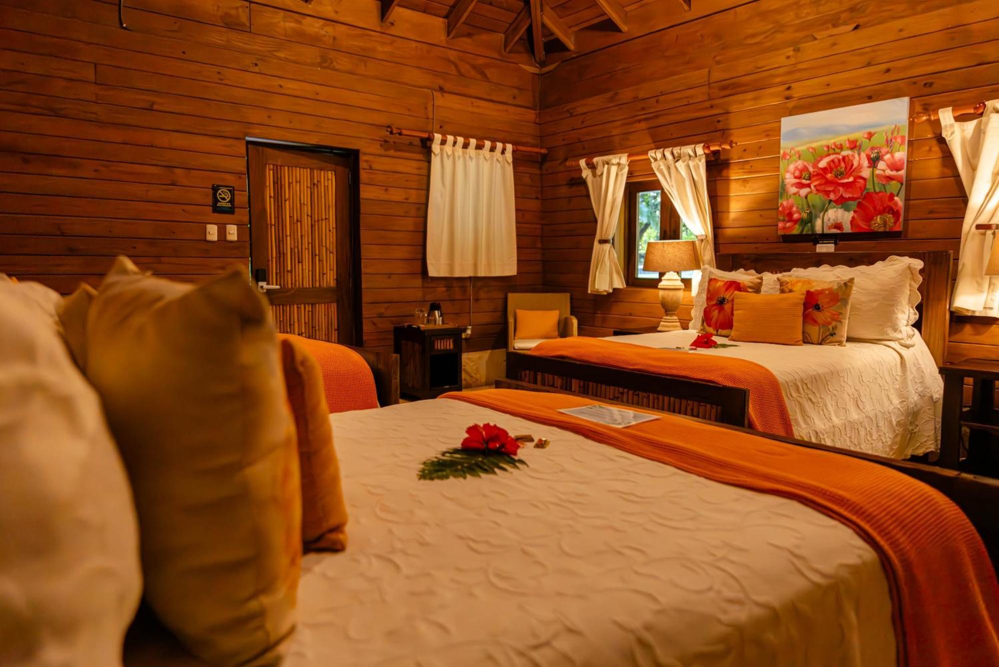 Platon Ecolodge Barahona Ngoại thất bức ảnh
